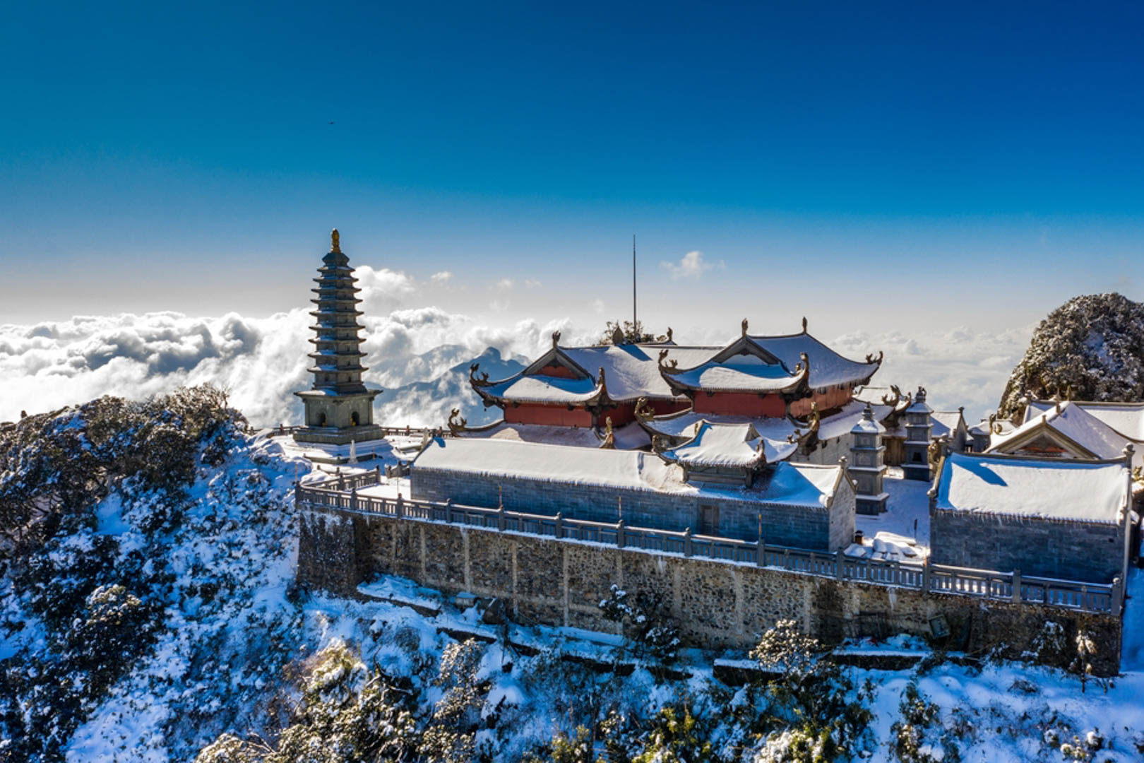 Fansipan - Chinh phục nóc nhà Đông Dương